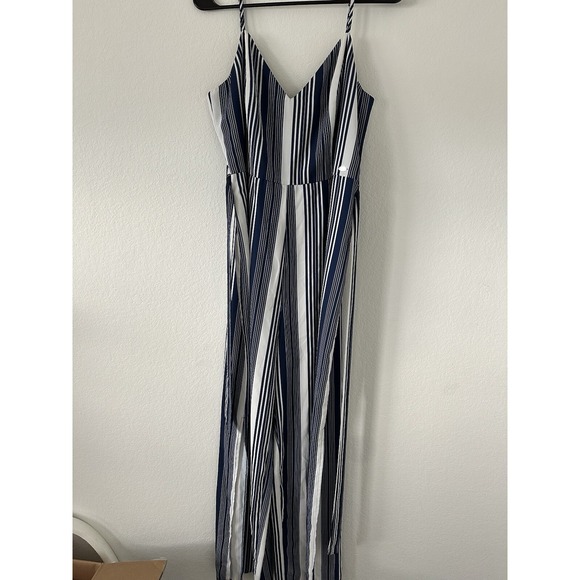 PREOWNED Guess Women Sz L Blue And White Jumpsuit - Picture 2 of 4